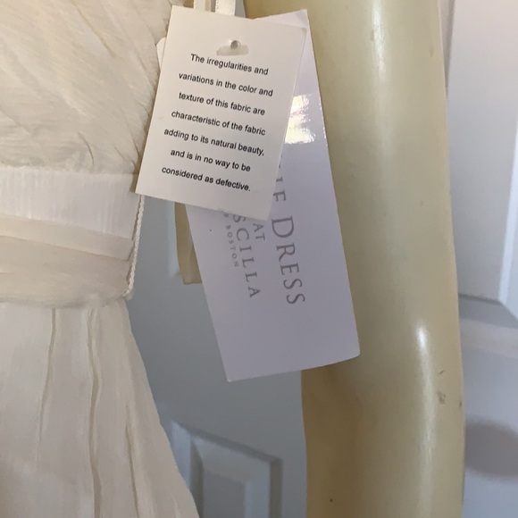 NWT Stunning Priscilla of Boston Cream Halter Wedding Dress Size 2 - Picture 10 of 14